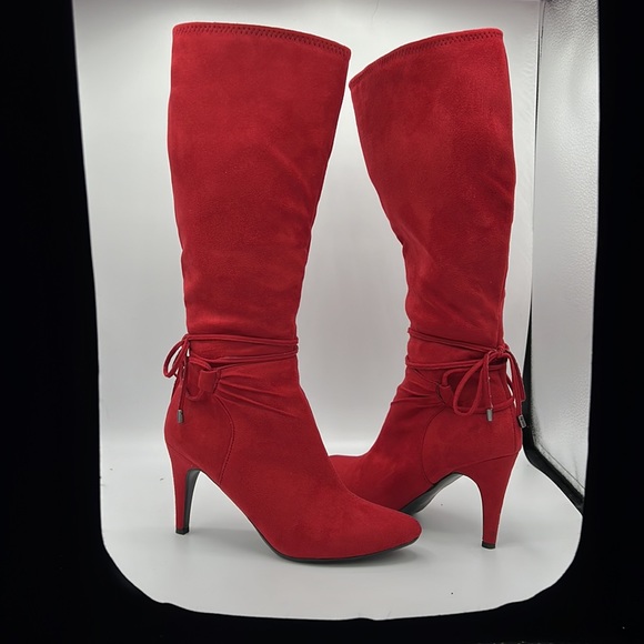 Tall Red Boots - Picture 1 of 4